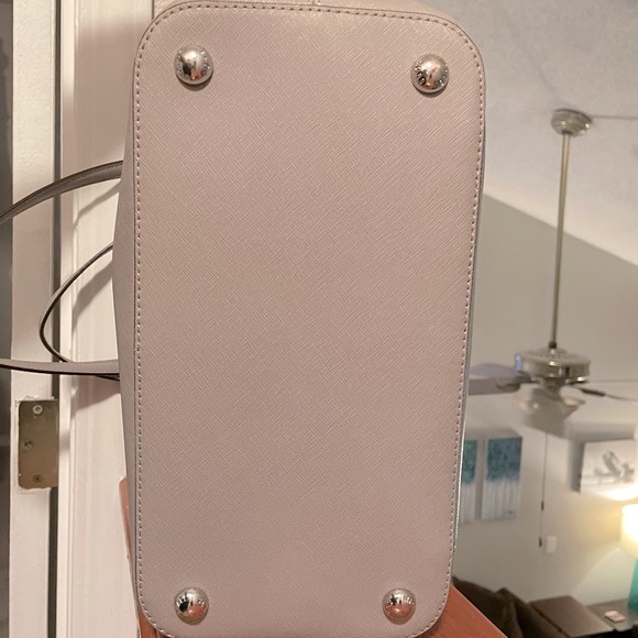 ❌SOLD❌Michael Kors Jet Set Tote Leather Grey Silver Bag - Picture 11 of 16